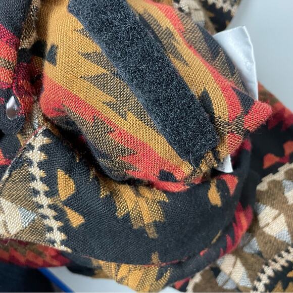 Chico's Black Tan Red Navajo Print Light Weight Shacket 2 - Picture 7 of 7